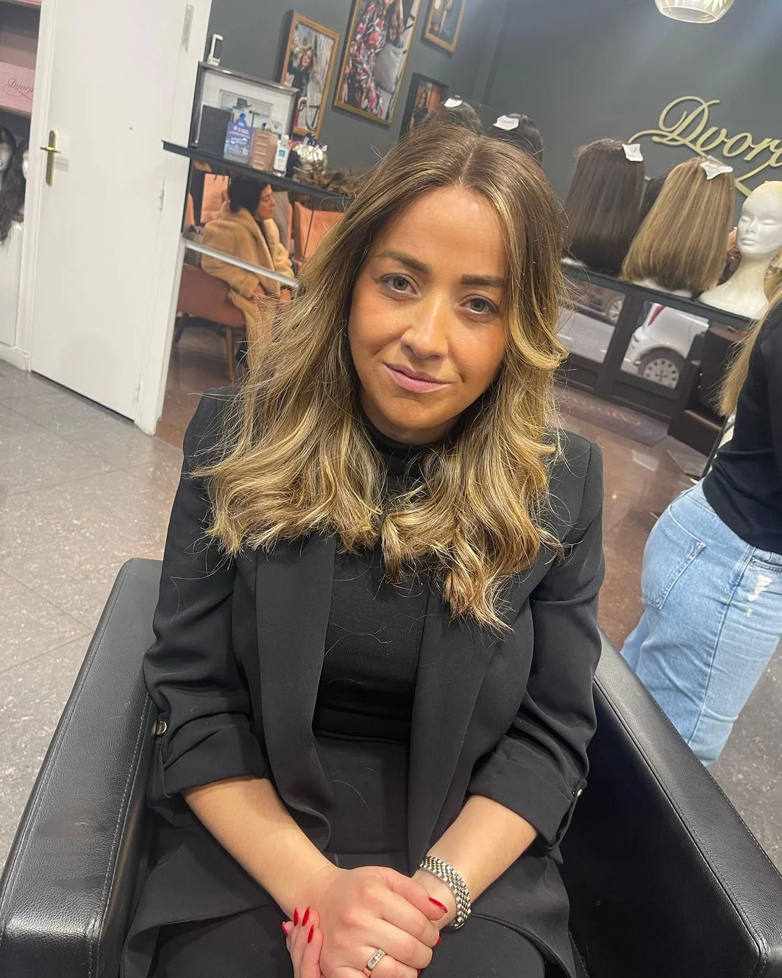 Coupe au carré en cheveux naturels, réalisation du salon Dvora K