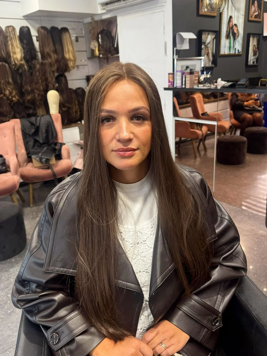 Perruque longue brune lisse en cheveux naturels, famille des bruns profonds, Dvora K